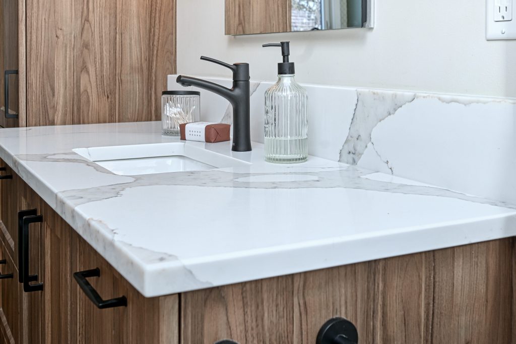Bathroom Vanity Ottawa - DBK